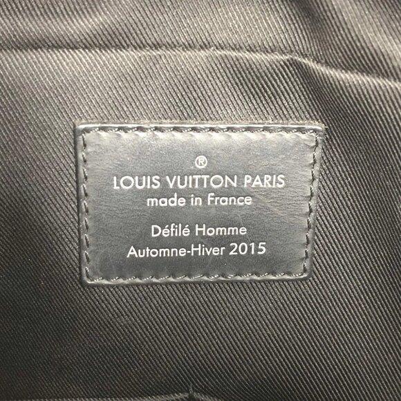 LOUIS VUITTON N41572 Damier Graphite Christopher Nemes NilePM Shoulder Bag - Picture 13 of 16